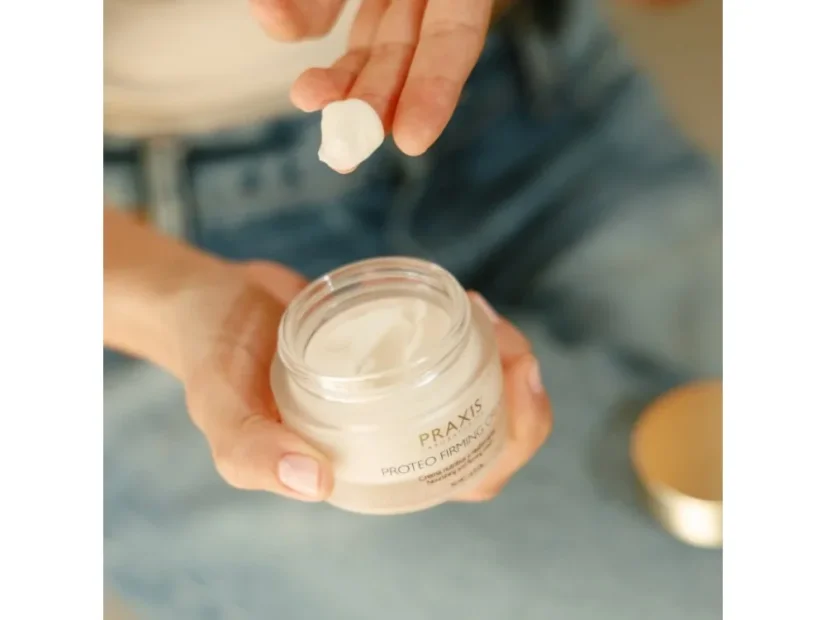 Regenerační krém s exozomy a kyselinou hyaluronovou Proteo Firming Cream