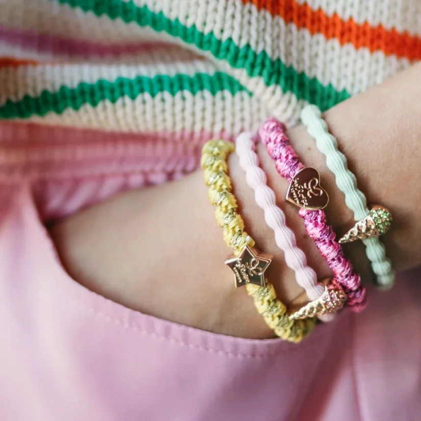 Gold Heart Woven Bubblegum