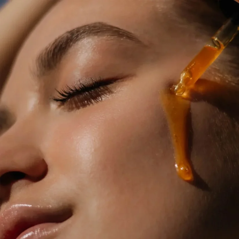 Hydratační anti-aging pleťové sérum - Serum of Plenty 30ml